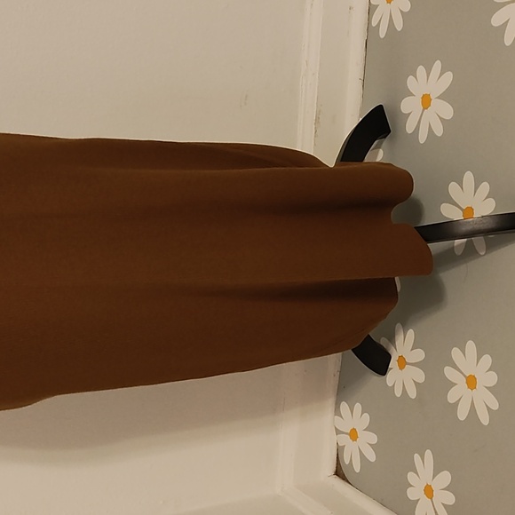 Old Navy Elegant Brown razor back mid length Dress - Picture 2 of 4